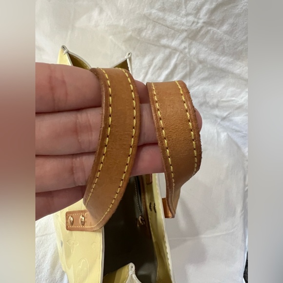 ✨LOUIS VUITTON Monogram Vernis Reade PM Hand Bag✨ - Picture 10 of 12